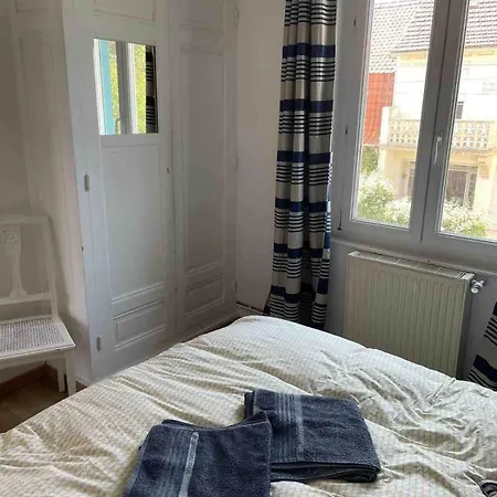 Magnifique Maison Au Bord De La *